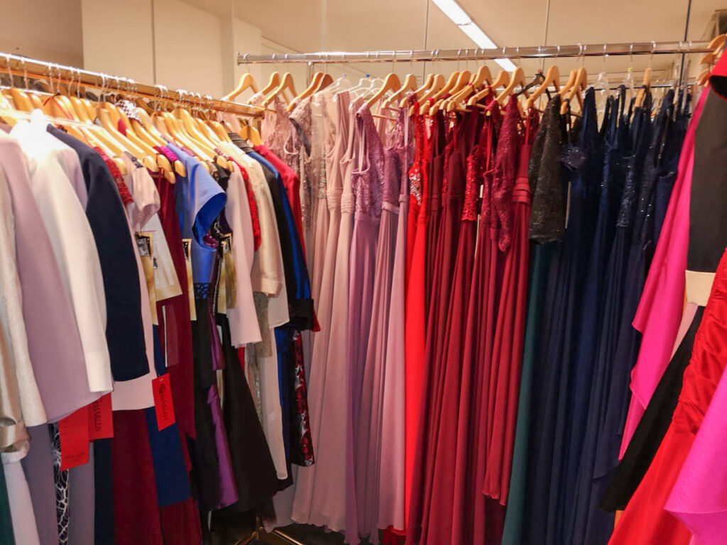 Abendmodeboutique 03