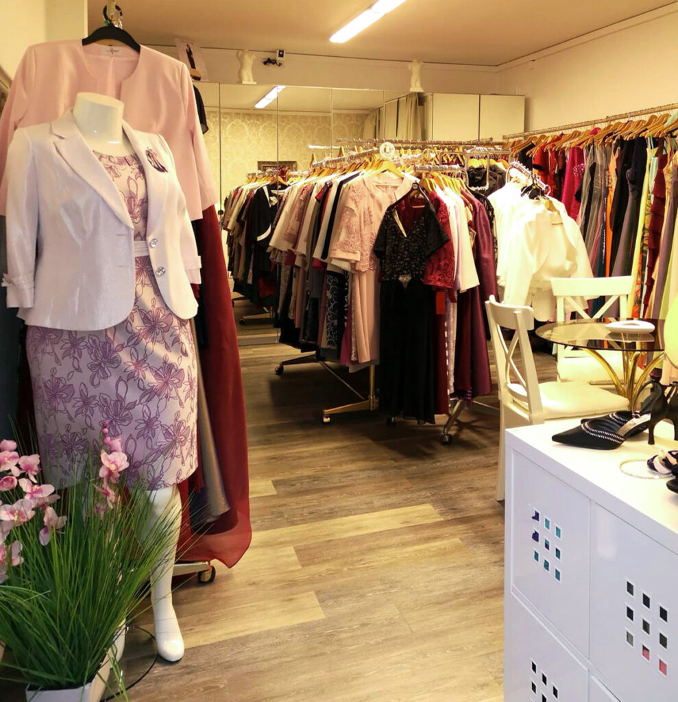 Abendmodeboutique 04