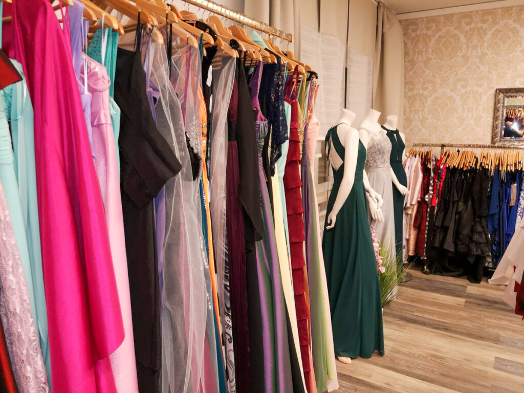 Abendmodeboutique 08