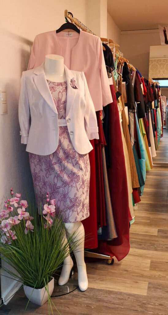 Abendmodeboutique 14